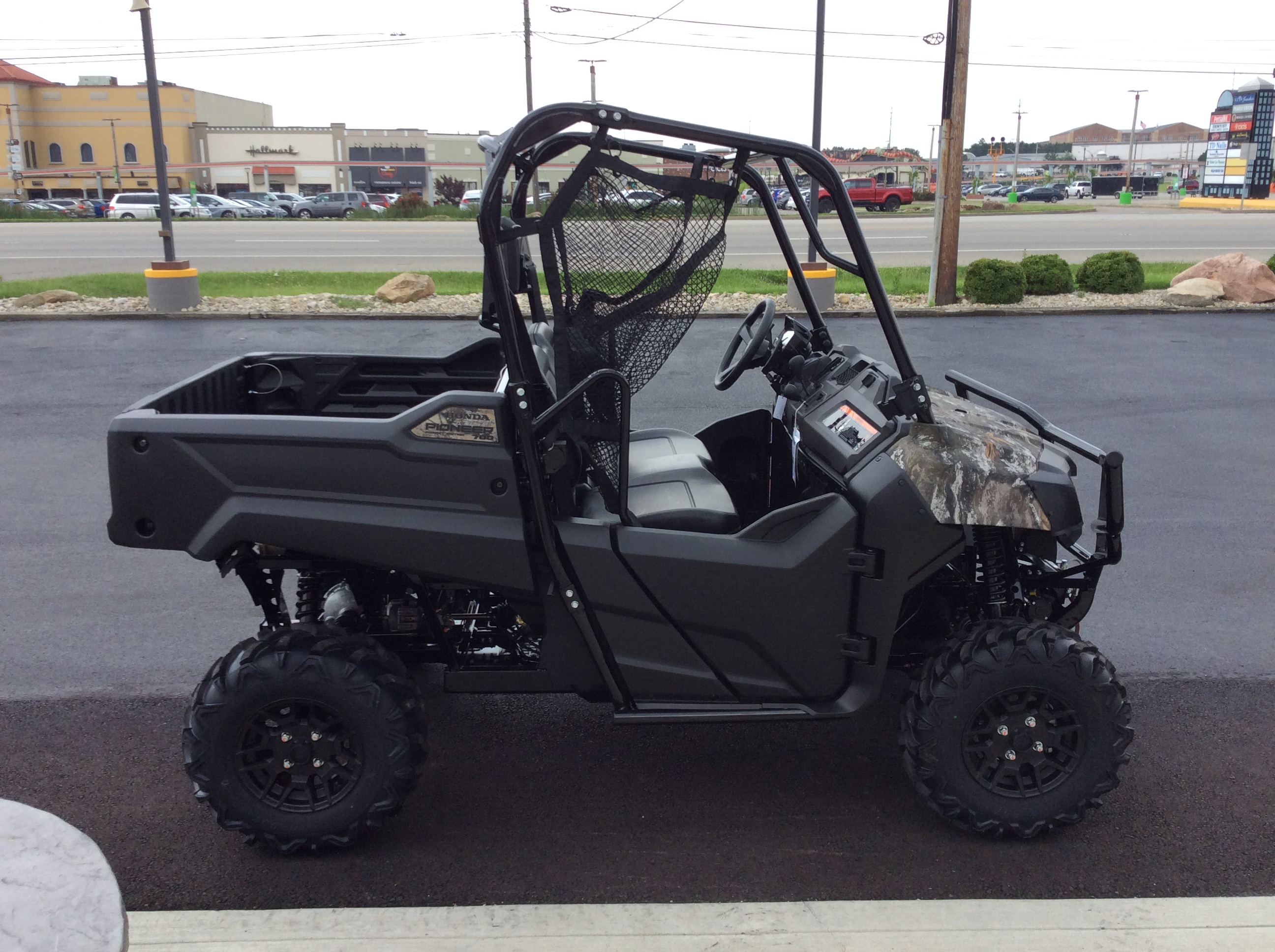 2025 Honda PIONEER 700 FOREST - Photo 3